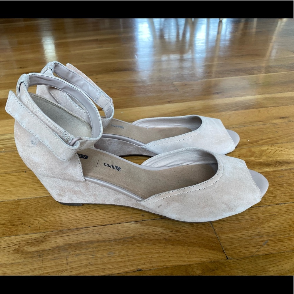 Clarks Blush/tan Wedge Suede Sandals